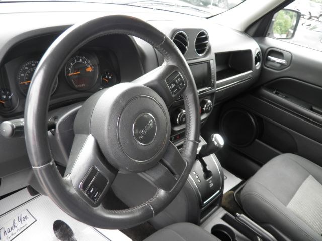 2016 WHITE Jeep Patriot Latitude (1C4NJRFB5GD) with an 2.4L L4 engine, located at 19521 New George's Creek Rd SW, Barton, MD, 21521, (301) 463-2404, 39.524323, -79.017906 - Photo#2