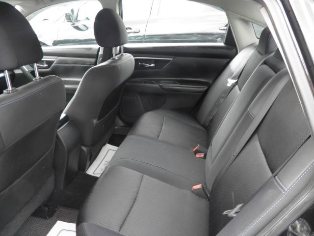 2018 BLACK Nissan Altima 2.5 SR (1N4AL3AP4JC) with an 2.5 L4 engine, CVT transmission, located at 19521 New George's Creek Rd SW, Barton, MD, 21521, (301) 463-2404, 39.524323, -79.017906 - Photo#3