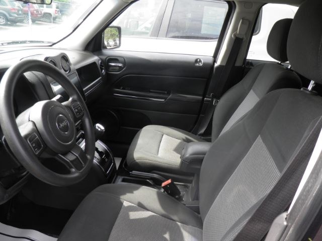 2015 GRAY Jeep Patriot Sport 4WD (1C4NJRBB9FD) with an 2.4L L4 engine, located at 19521 New George's Creek Rd SW, Barton, MD, 21521, (301) 463-2404, 39.524323, -79.017906 - Photo#1