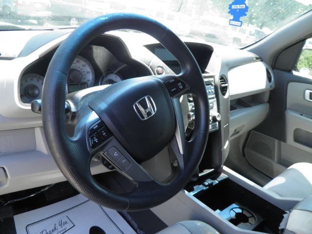 2012 SILVER Honda Pilot EX (5FNYF4H42CB) with an 3.5L V6 engine, AT transmission, located at 19521 New George's Creek Rd SW, Barton, MD, 21521, (301) 463-2404, 39.524323, -79.017906 - Photo#2