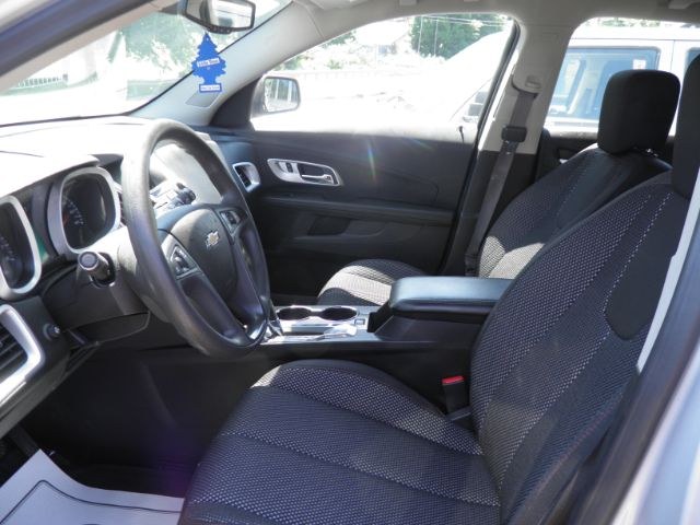 2017 SILVER Chevrolet Equinox LS (2GNFLEEK1H6) with an 2.4L L4 engine, AT transmission, located at 19521 New George's Creek Rd SW, Barton, MD, 21521, (301) 463-2404, 39.524323, -79.017906 - Photo#1