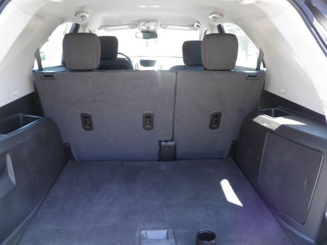 2017 SILVER Chevrolet Equinox LS (2GNFLEEK1H6) with an 2.4L L4 engine, AT transmission, located at 19521 New George's Creek Rd SW, Barton, MD, 21521, (301) 463-2404, 39.524323, -79.017906 - Photo#4