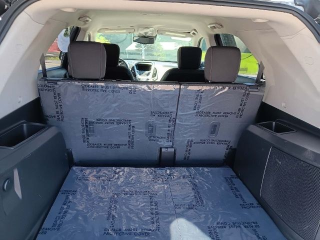2017 SILVER Chevrolet Equinox LT (2GNFLFEK5H6) with an 2.4L L4 engine, AT transmission, located at 19521 New George's Creek Rd SW, Barton, MD, 21521, (301) 463-2404, 39.524323, -79.017906 - Photo#3