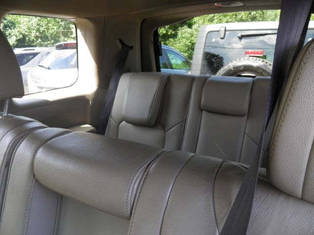 2013 BROWN Honda Pilot EX-L (5FNYF4H56DB) with an 3.5L V6 engine, AT transmission, located at 19521 New George's Creek Rd SW, Barton, MD, 21521, (301) 463-2404, 39.524323, -79.017906 - Photo#4