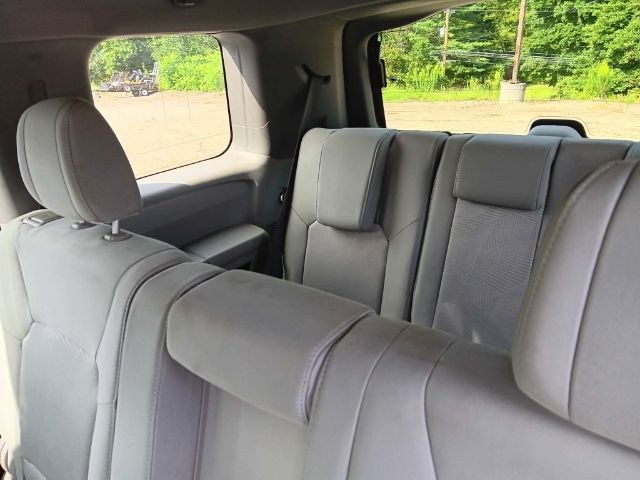 2014 SILVER Honda Pilot LX (5FNYF4H26EB) with an 3.5L V6 engine, located at 19521 New George's Creek Rd SW, Barton, MD, 21521, (301) 463-2404, 39.524323, -79.017906 - Photo#3
