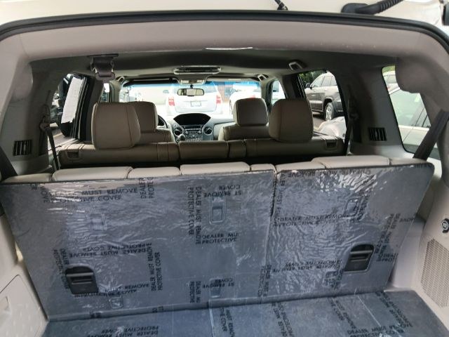 2012 WHITE Honda Pilot Touring (5FNYF4H97CB) with an 3.5L V6 engine, located at 15520 McMullen Hwy SW, Belair, MD, 21502, (301) 729-3700, 39.581375, -78.846451 - Photo#4
