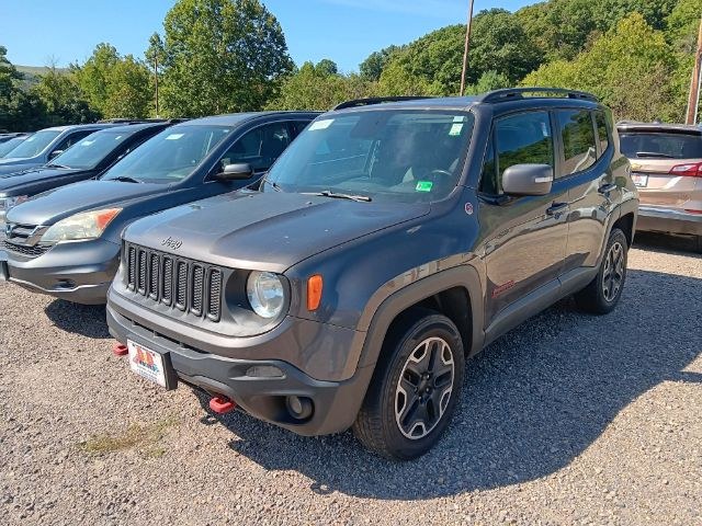 photo of 2016 Jeep Renegade Trailhawk