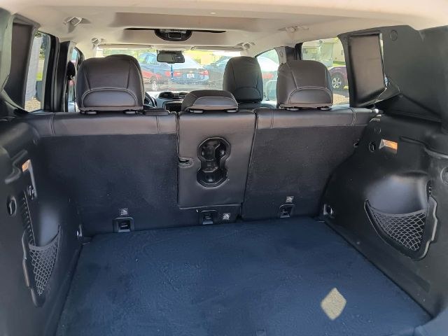 2016 GRAY Jeep Renegade Trailhawk (ZACCJBCT6GP) with an 2.4L L4 engine, located at 19521 New George's Creek Rd SW, Barton, MD, 21521, (301) 463-2404, 39.524323, -79.017906 - Photo#3