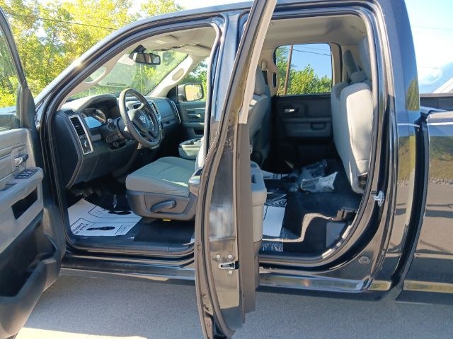 2015 BLACK Ram 1500 SLT (1C6RR6GT4FS) with an 3.6L V6 engine, AT transmission, located at 15520 McMullen Hwy SW, Belair, MD, 21502, (301) 729-3700, 39.581375, -78.846451 - Photo#2