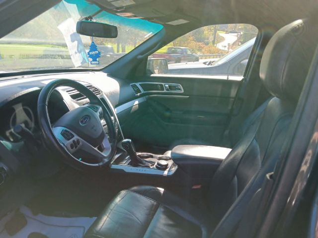 2015 GRAY Ford Explorer XLT (1FM5K8D84FG) with an 3.5L V6 engine, located at 19521 New George's Creek Rd SW, Barton, MD, 21521, (301) 463-2404, 39.524323, -79.017906 - Photo#1