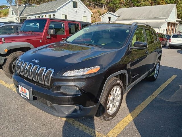 photo of 2015 Jeep Cherokee Latitude