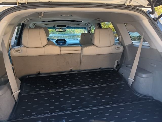 2011 WHITE Acura MDX Technology Package (2HNYD2H62BH) with an 3.7L V6 engine, located at 15520 McMullen Hwy SW, Belair, MD, 21502, (301) 729-3700, 39.581375, -78.846451 - Photo#3