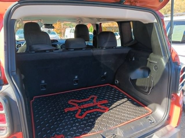 2021 ORANGE Jeep Renegade Sport (ZACNJDABXMP) with an 2.4L L4 engine, located at 19521 New George's Creek Rd SW, Barton, MD, 21521, (301) 463-2404, 39.524323, -79.017906 - Photo#3