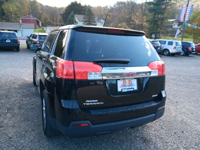 2013 BLACK GMC Terrain SLE-1 (2GKFLREKXD6) with an 2.4L L4 engine, AT transmission, located at 19521 New George's Creek Rd SW, Barton, MD, 21521, (301) 463-2404, 39.524323, -79.017906 - Photo#4