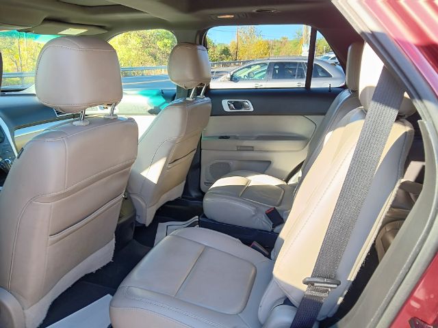 2014 RED Ford Explorer XLT (1FM5K8D84EG) with an 3.5L V6 engine, AT transmission, located at 15520 McMullen Hwy SW, Belair, MD, 21502, (301) 729-3700, 39.581375, -78.846451 - Photo#2