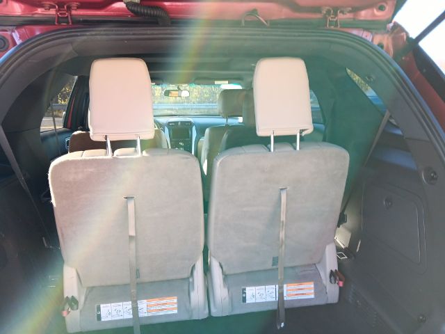 2014 RED Ford Explorer XLT (1FM5K8D84EG) with an 3.5L V6 engine, AT transmission, located at 15520 McMullen Hwy SW, Belair, MD, 21502, (301) 729-3700, 39.581375, -78.846451 - Photo#4