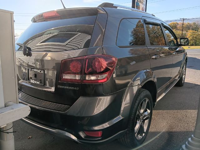 2016 GRAY Dodge Journey Crossroad Plus (3C4PDCGB0GT) with an 3.6L V6 engine, AT transmission, located at 15520 McMullen Hwy SW, Belair, MD, 21502, (301) 729-3700, 39.581375, -78.846451 - Photo#4
