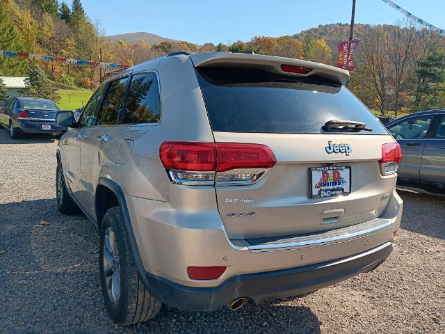 2014 GOLD Jeep Grand Cherokee Limited (1C4RJFBG3EC) with an 3.6L V6 engine, AT transmission, located at 19521 New George's Creek Rd SW, Barton, MD, 21521, (301) 463-2404, 39.524323, -79.017906 - Photo#4